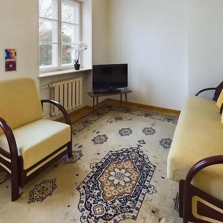 Cozy In Krakowskie Przedmiescie Near Old Town By Renters Apartmán